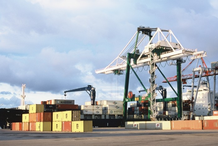 卡爾瑪岸邊裝卸橋